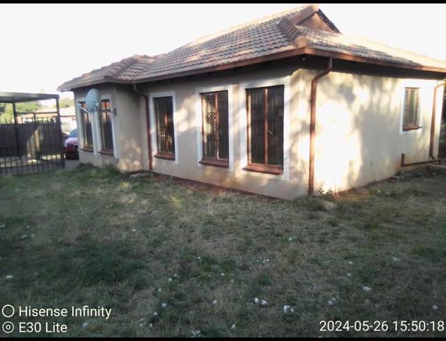 3 BEDROOM HOUSE FOR SALE IN KARENPARK